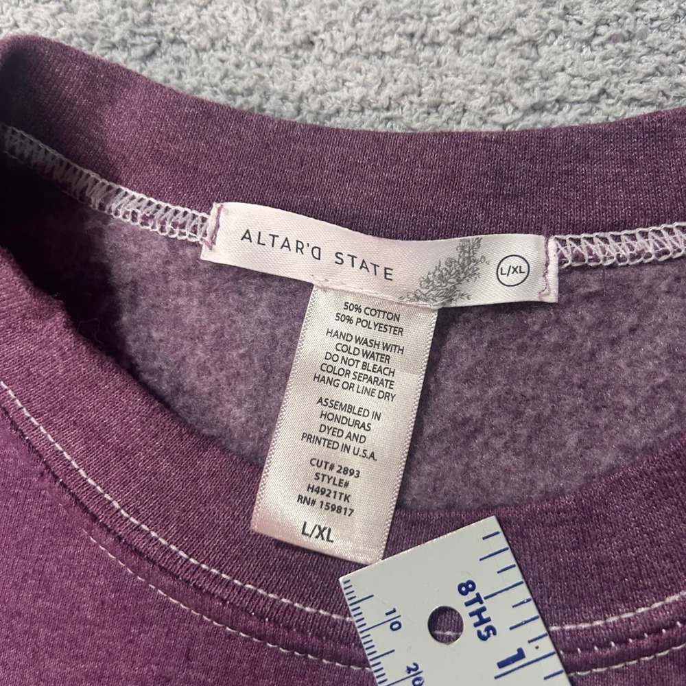 Altar'd State Sweatshirt Outer Banks L/XL Purple Cropped Coastal Boho Varsity - Picture 5 of 6
